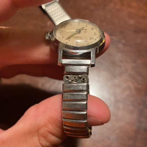 Vintage timex women’s watch - Picture 2 of 2